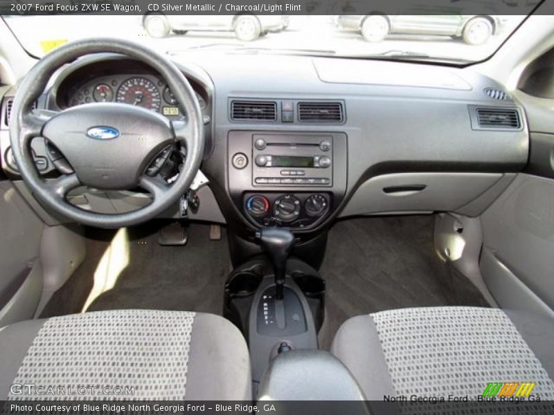 CD Silver Metallic / Charcoal/Light Flint 2007 Ford Focus ZXW SE Wagon