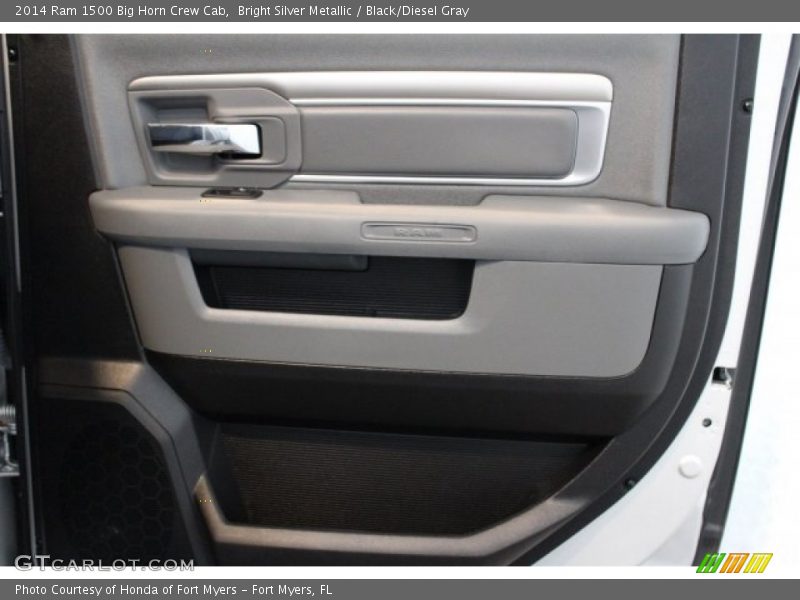 Bright Silver Metallic / Black/Diesel Gray 2014 Ram 1500 Big Horn Crew Cab