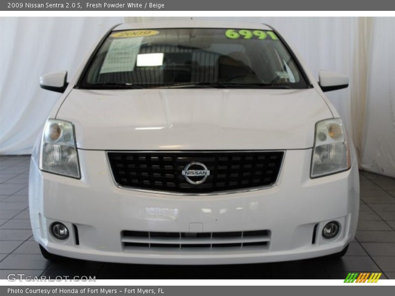 Fresh Powder White / Beige 2009 Nissan Sentra 2.0 S