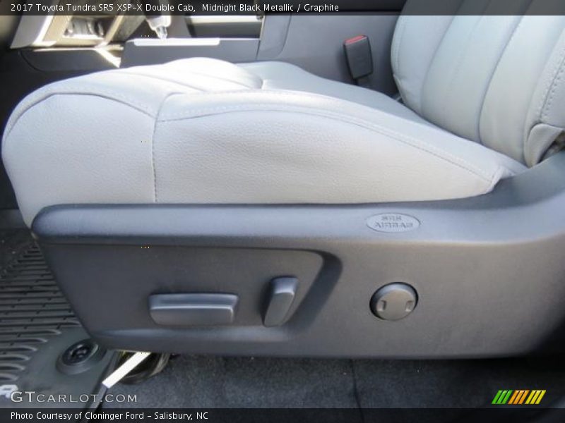 Front Seat of 2017 Tundra SR5 XSP-X Double Cab