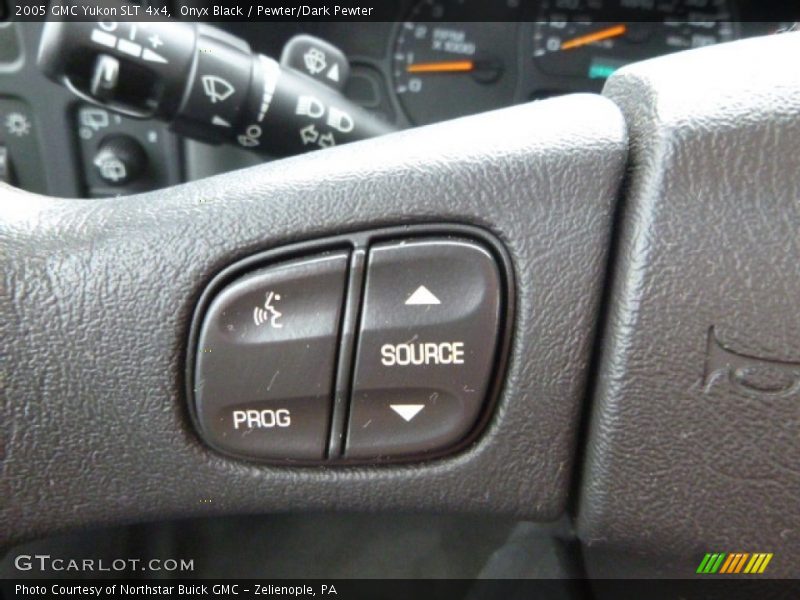 Onyx Black / Pewter/Dark Pewter 2005 GMC Yukon SLT 4x4