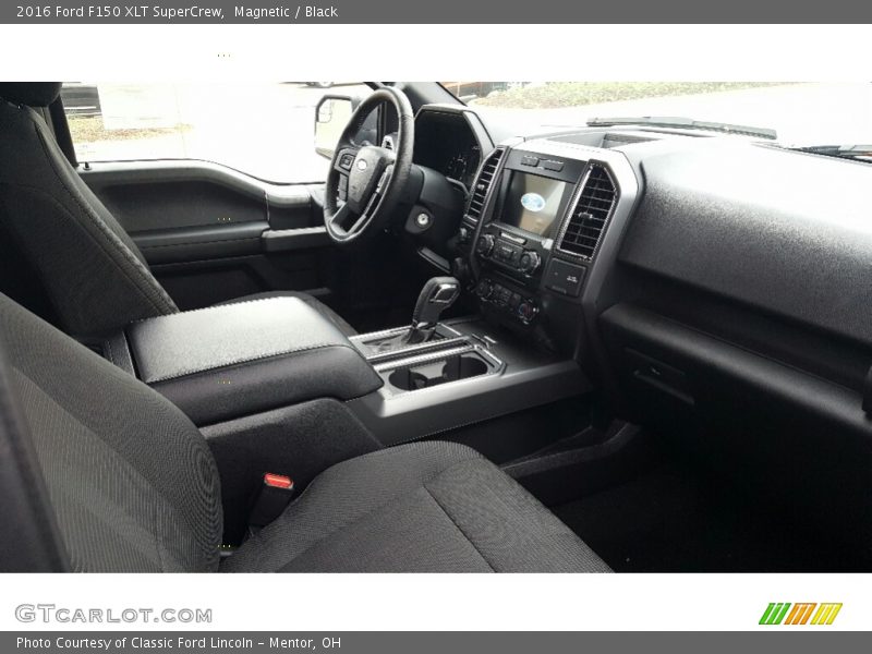 Magnetic / Black 2016 Ford F150 XLT SuperCrew