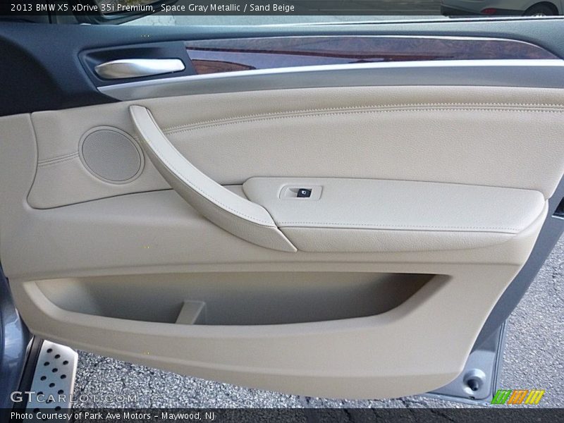Space Gray Metallic / Sand Beige 2013 BMW X5 xDrive 35i Premium