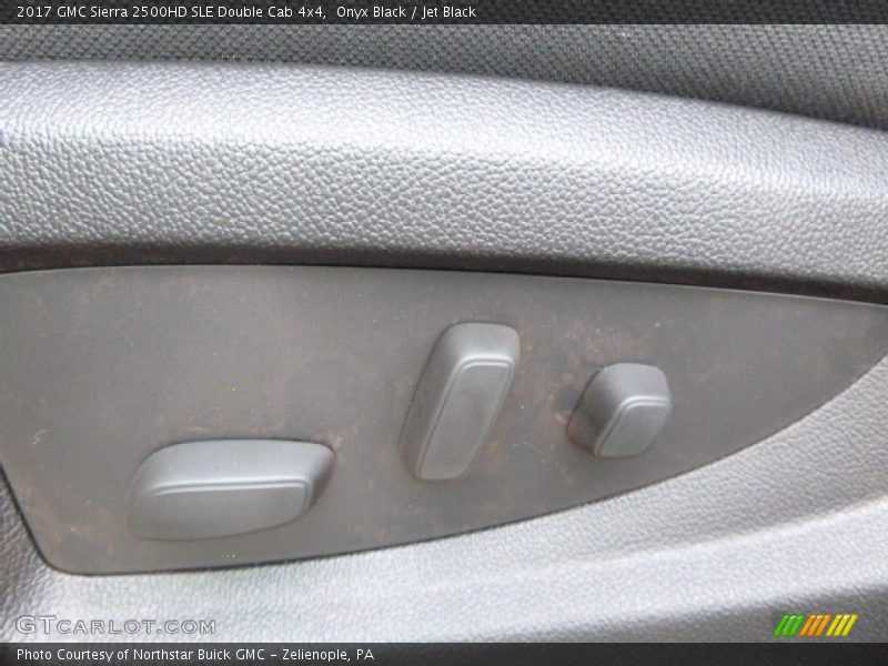 Onyx Black / Jet Black 2017 GMC Sierra 2500HD SLE Double Cab 4x4