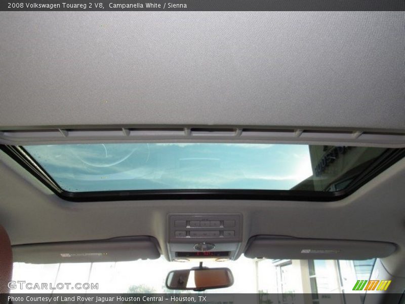 Campanella White / Sienna 2008 Volkswagen Touareg 2 V8