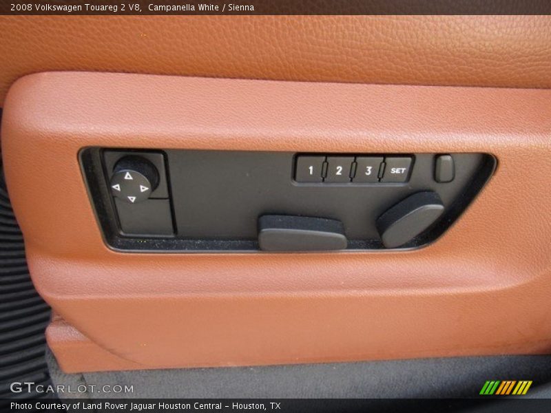 Campanella White / Sienna 2008 Volkswagen Touareg 2 V8