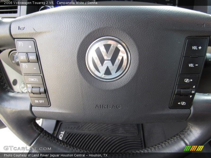 Campanella White / Sienna 2008 Volkswagen Touareg 2 V8