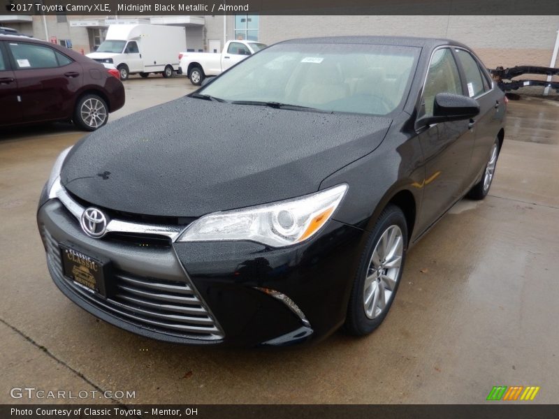 Midnight Black Metallic / Almond 2017 Toyota Camry XLE