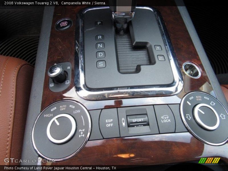 Campanella White / Sienna 2008 Volkswagen Touareg 2 V8