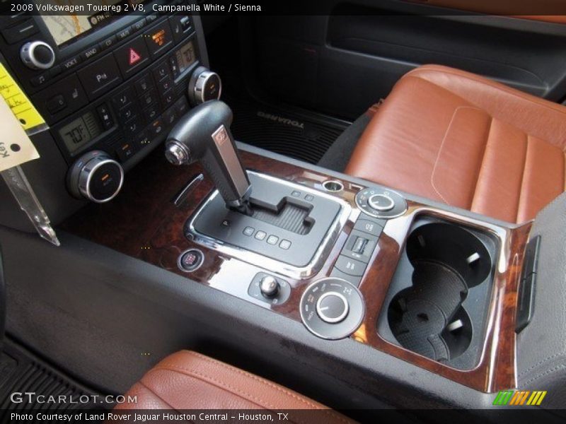 Campanella White / Sienna 2008 Volkswagen Touareg 2 V8