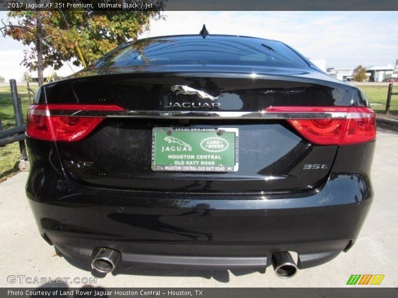 Ultimate Black / Jet 2017 Jaguar XF 35t Premium