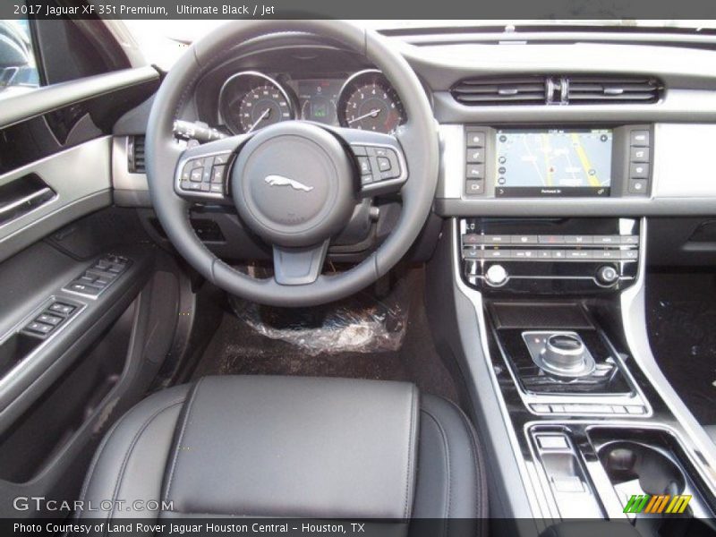 Ultimate Black / Jet 2017 Jaguar XF 35t Premium