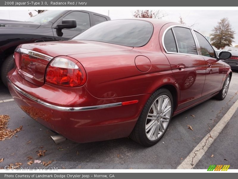 Radiance Red / Ivory 2008 Jaguar S-Type 3.0