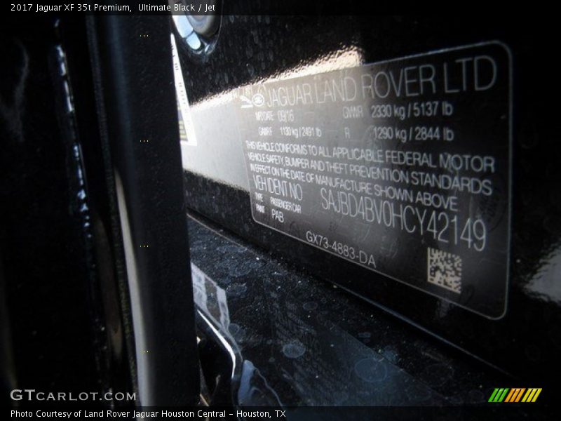 Ultimate Black / Jet 2017 Jaguar XF 35t Premium
