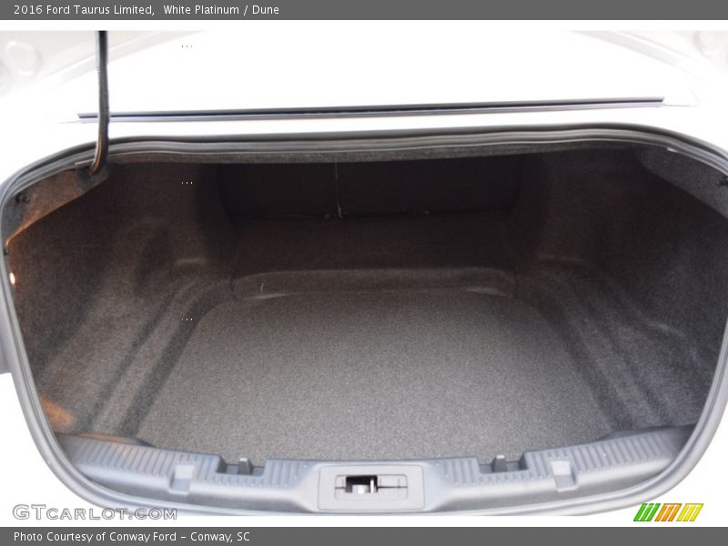 White Platinum / Dune 2016 Ford Taurus Limited