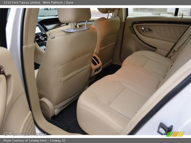 White Platinum / Dune 2016 Ford Taurus Limited