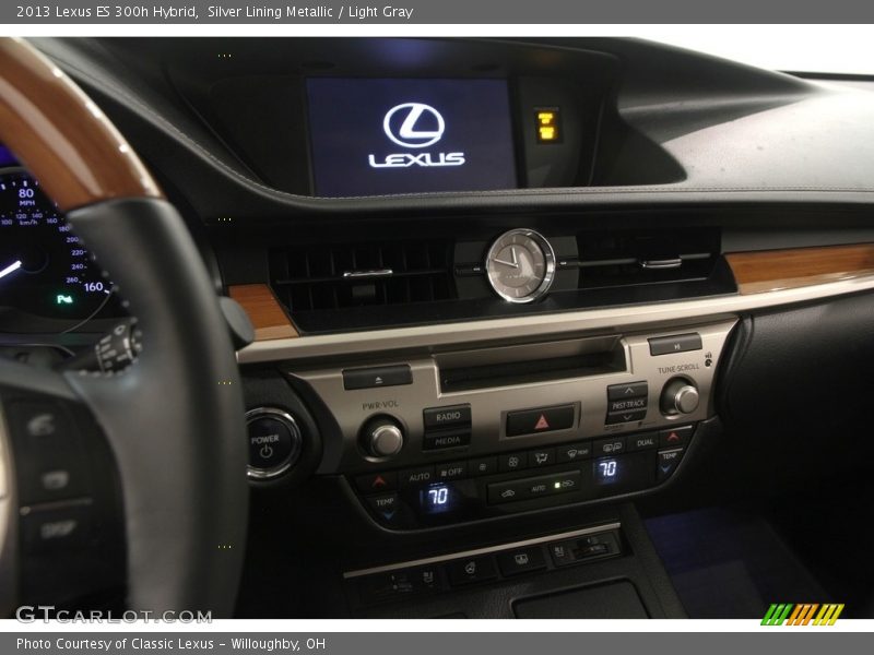 Silver Lining Metallic / Light Gray 2013 Lexus ES 300h Hybrid