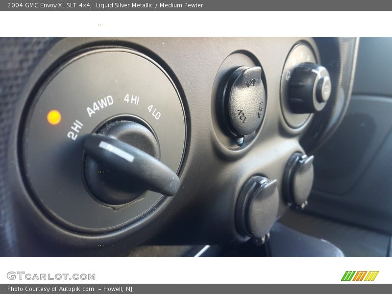 Liquid Silver Metallic / Medium Pewter 2004 GMC Envoy XL SLT 4x4