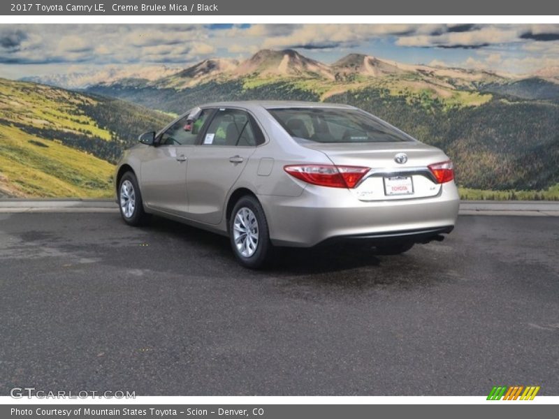 Creme Brulee Mica / Black 2017 Toyota Camry LE