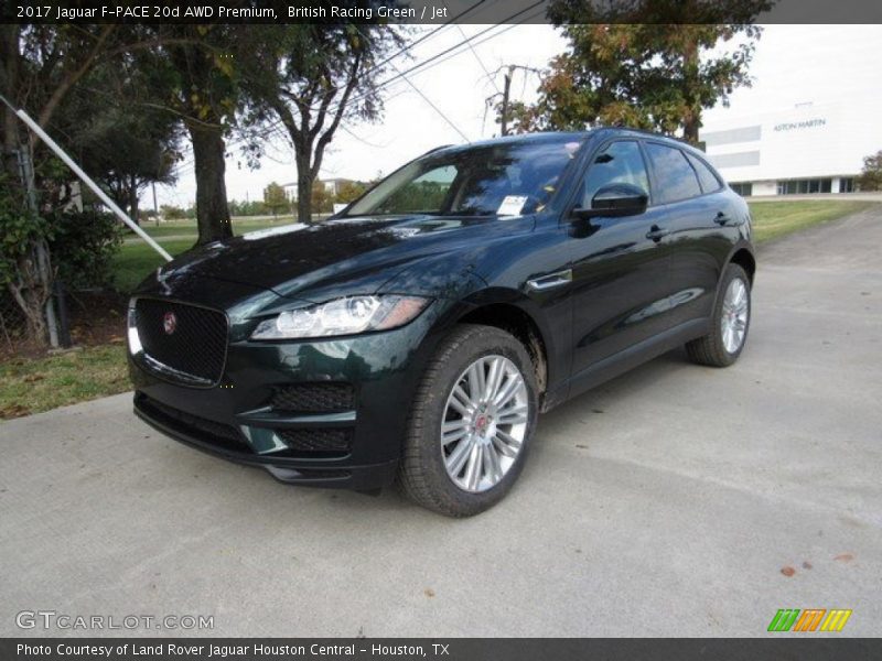 Front 3/4 View of 2017 F-PACE 20d AWD Premium