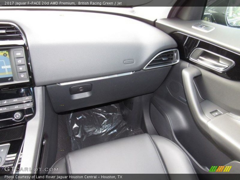 British Racing Green / Jet 2017 Jaguar F-PACE 20d AWD Premium