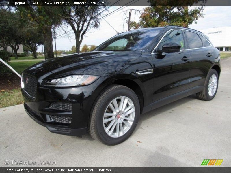 Front 3/4 View of 2017 F-PACE 35t AWD Prestige