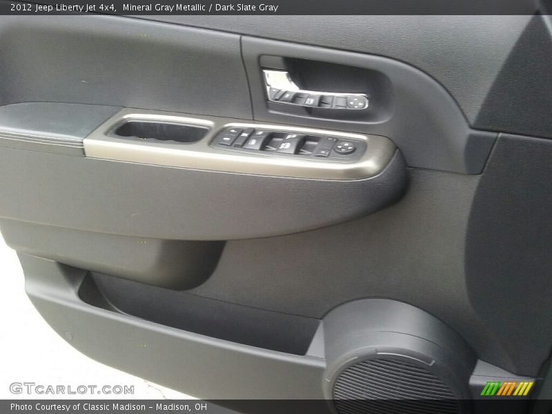 Mineral Gray Metallic / Dark Slate Gray 2012 Jeep Liberty Jet 4x4