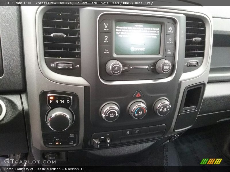 Controls of 2017 1500 Express Crew Cab 4x4