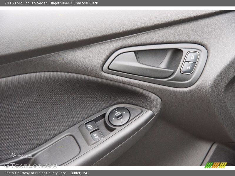 Ingot Silver / Charcoal Black 2016 Ford Focus S Sedan