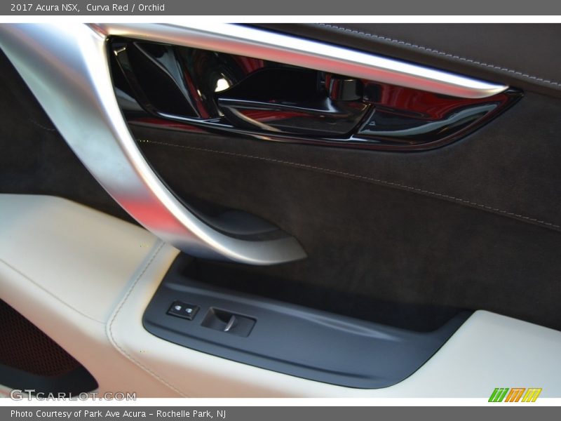 Controls of 2017 NSX 