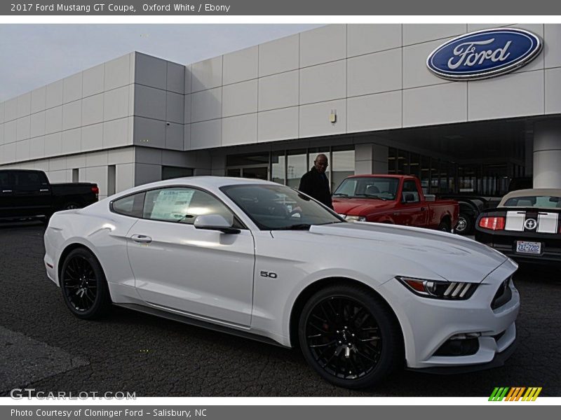 Oxford White / Ebony 2017 Ford Mustang GT Coupe