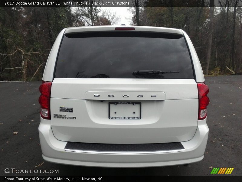 White Knuckle / Black/Light Graystone 2017 Dodge Grand Caravan SE