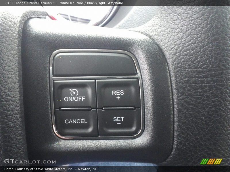 White Knuckle / Black/Light Graystone 2017 Dodge Grand Caravan SE