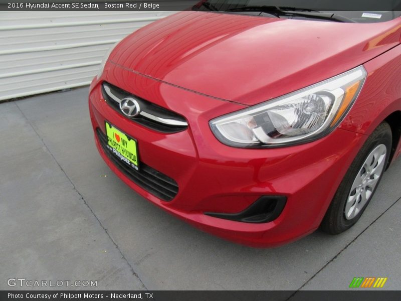 Boston Red / Beige 2016 Hyundai Accent SE Sedan