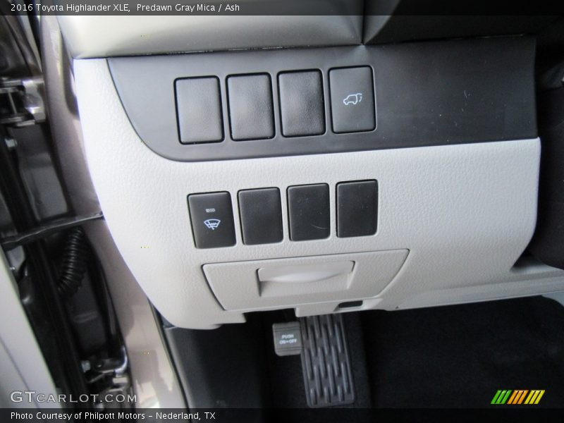 Predawn Gray Mica / Ash 2016 Toyota Highlander XLE