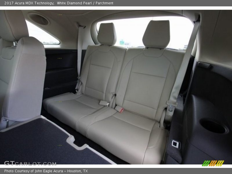 Rear Seat of 2017 MDX Technology