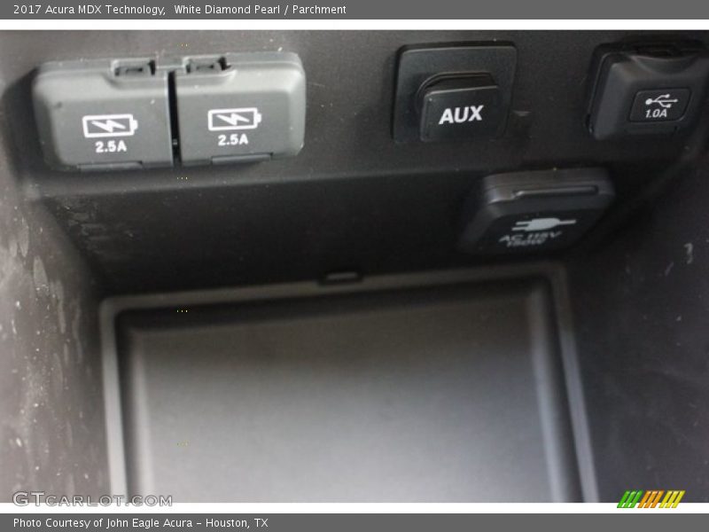 White Diamond Pearl / Parchment 2017 Acura MDX Technology