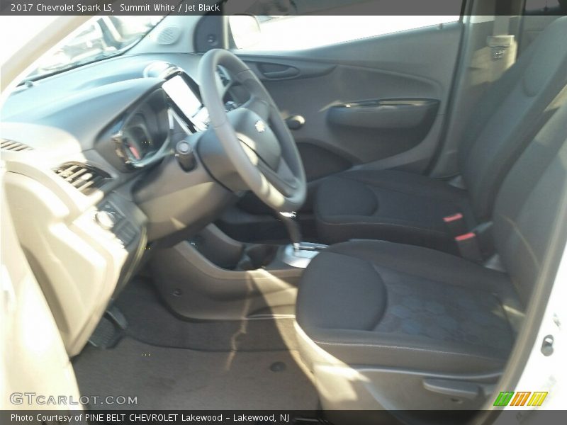 Summit White / Jet Black 2017 Chevrolet Spark LS