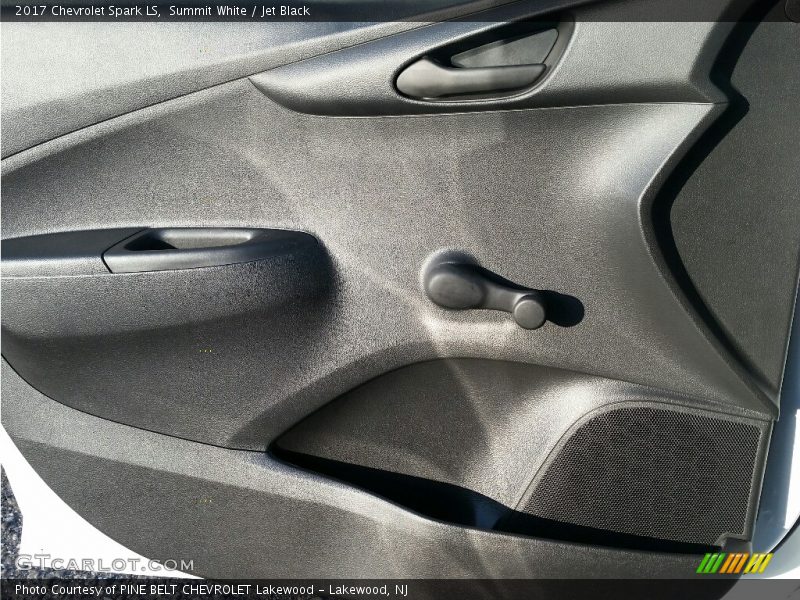 Summit White / Jet Black 2017 Chevrolet Spark LS