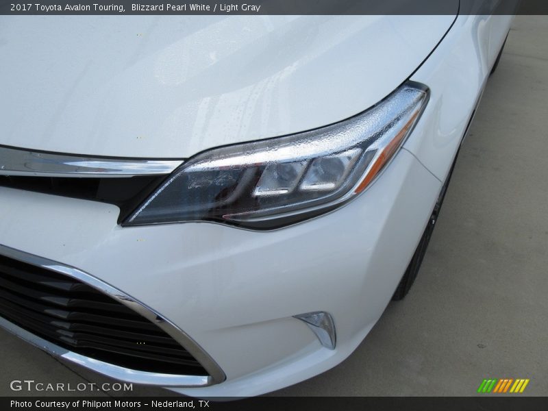 Blizzard Pearl White / Light Gray 2017 Toyota Avalon Touring