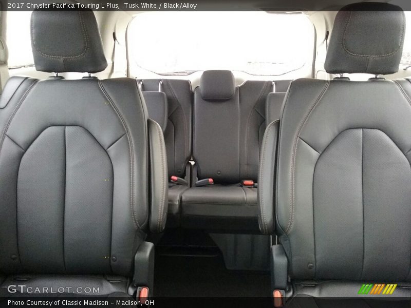 Tusk White / Black/Alloy 2017 Chrysler Pacifica Touring L Plus