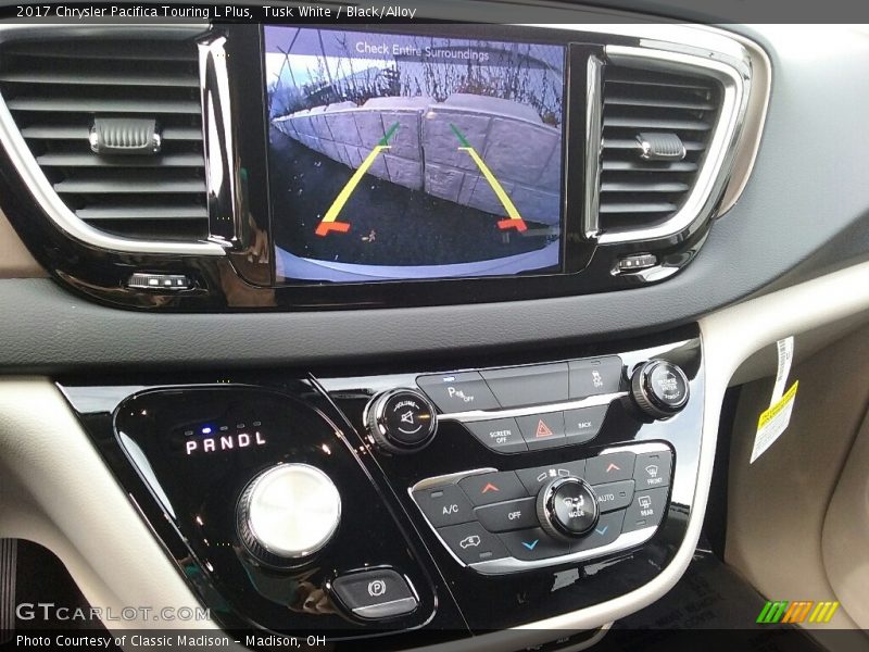 Tusk White / Black/Alloy 2017 Chrysler Pacifica Touring L Plus