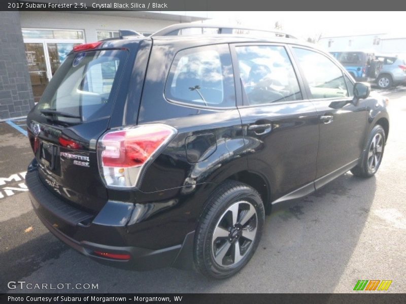 Crystal Black Silica / Black 2017 Subaru Forester 2.5i