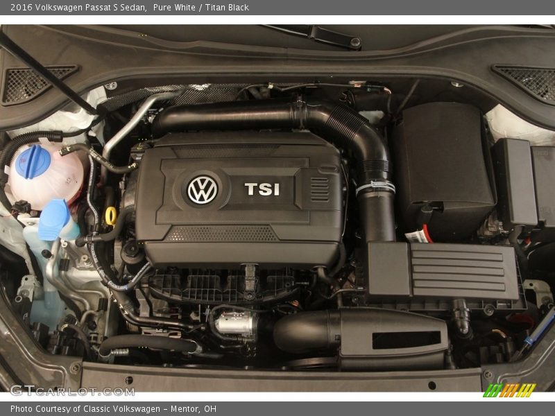 Pure White / Titan Black 2016 Volkswagen Passat S Sedan