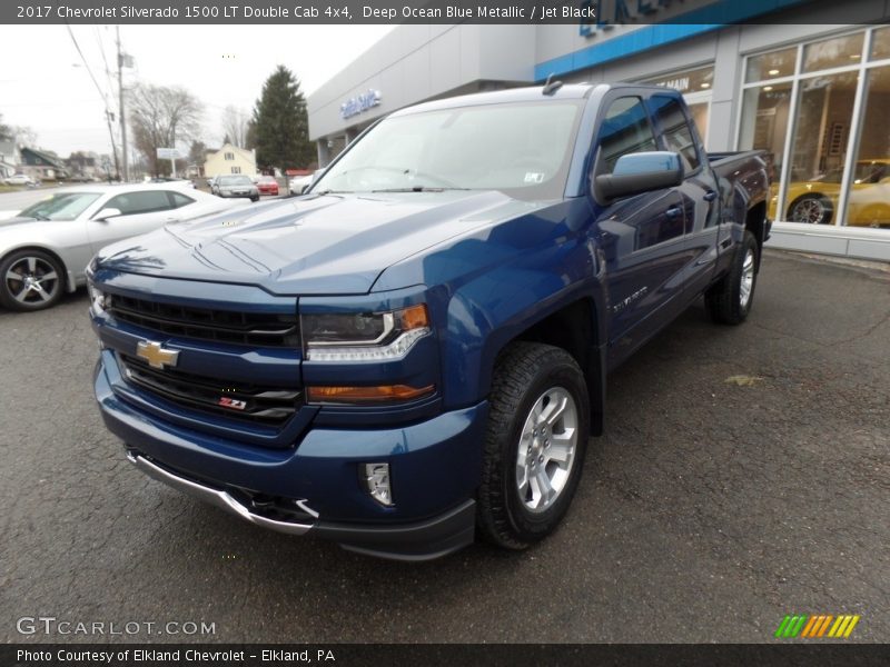 Deep Ocean Blue Metallic / Jet Black 2017 Chevrolet Silverado 1500 LT Double Cab 4x4