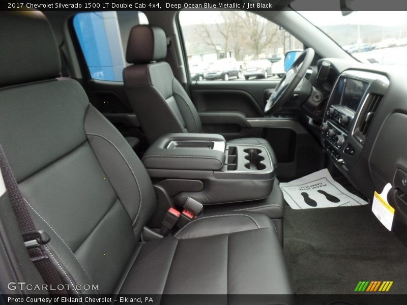 Deep Ocean Blue Metallic / Jet Black 2017 Chevrolet Silverado 1500 LT Double Cab 4x4