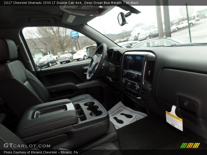 Deep Ocean Blue Metallic / Jet Black 2017 Chevrolet Silverado 1500 LT Double Cab 4x4