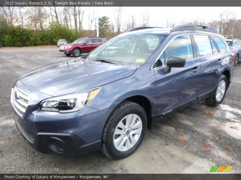 Front 3/4 View of 2017 Outback 2.5i