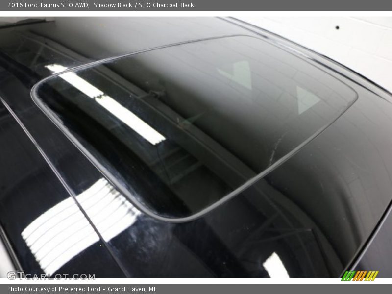 Shadow Black / SHO Charcoal Black 2016 Ford Taurus SHO AWD