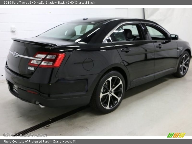 Shadow Black / SHO Charcoal Black 2016 Ford Taurus SHO AWD